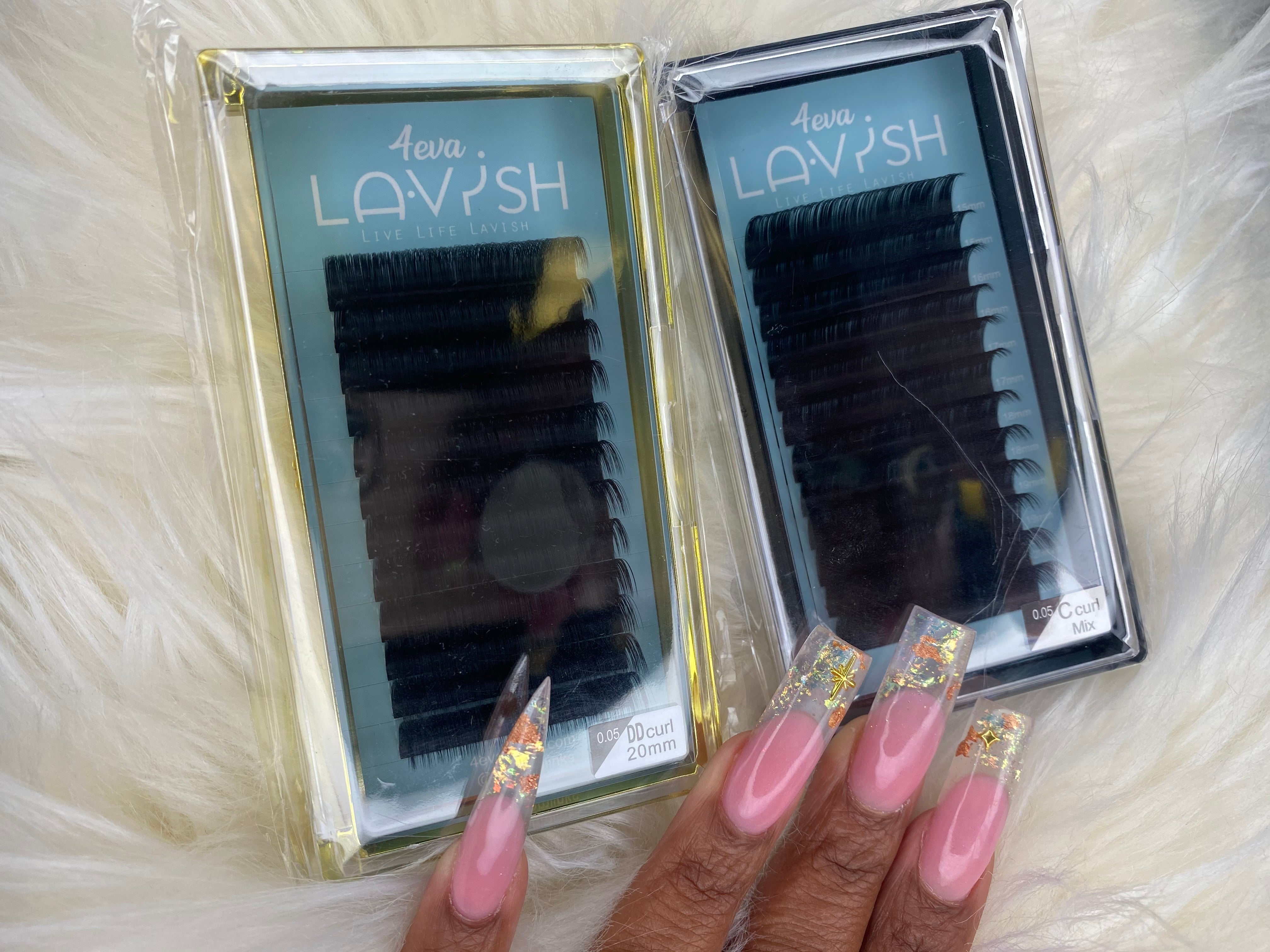 Lavish lash trays